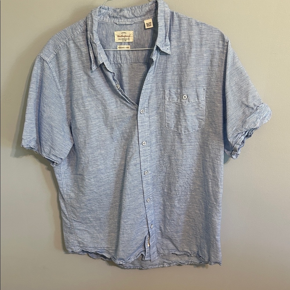 Men's Light Blue Casual Button-Down Shirt